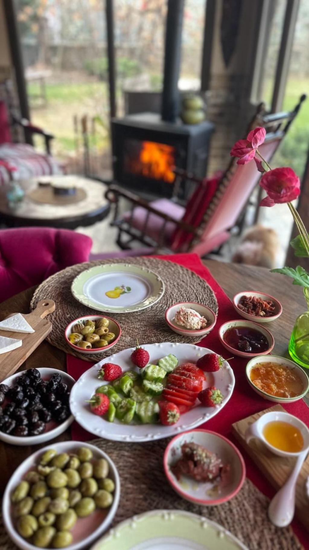 Aliaga Seyyah Cafe Bungalows מראה חיצוני תמונה